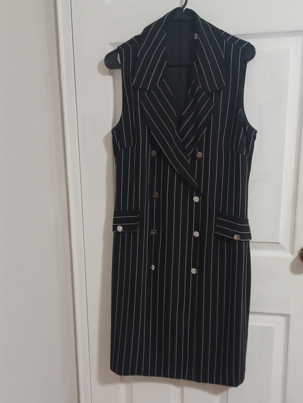 DKNY Black Pinstripe Sleeveless Double-Breasted Sheath Dress. New Size 14 - Picture 2 of 9